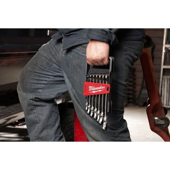 MILWAUKEE 4932478557 súprava račňových OP kľúčov s výkyvnou hlavou (8,10,12,13,14,15,17mm) 144z