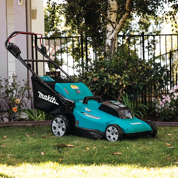 MAKITA DLM538Z aku kosačka 2*18V, 530mm, kolieska 180/230mm guľôčkové ložiská, Li-ion LXT, bez batér