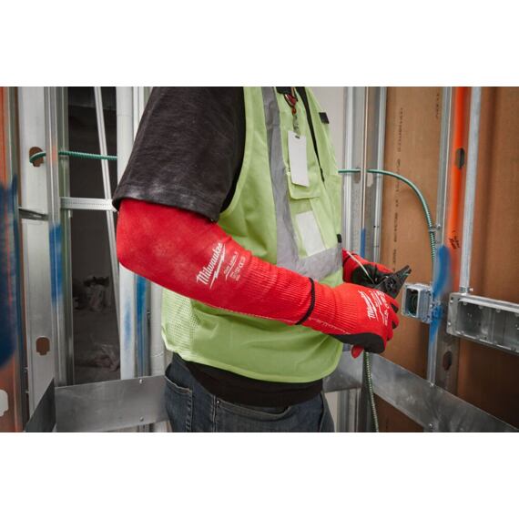 MILWAUKEE 4932478585 rukávy odolné proti proříznutí, třída ochrany 3/C, 45cm