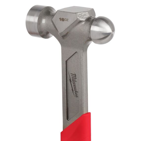 MILWAUKEE 4932492346 dielenské zaoblené kladivo 450g, silná oceľová hlava, násada SHOCKSHIELD