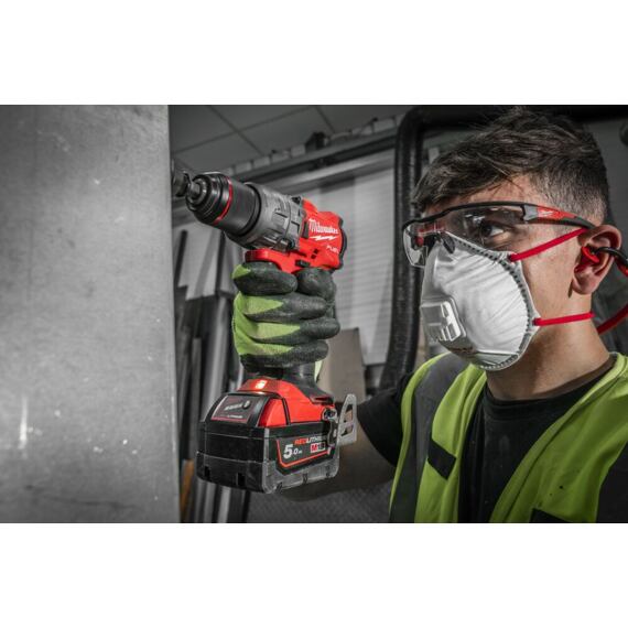 MILWAUKEE M18 FPD3-0 bezuhlíková aku vrtačka příklepová bez baterie, 158Nm, délka 175mm