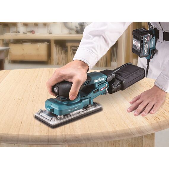 MAKITA BO007CGZ aku vibrační bruska XGT 40V, 93*185mm, propojení s aku kabelem