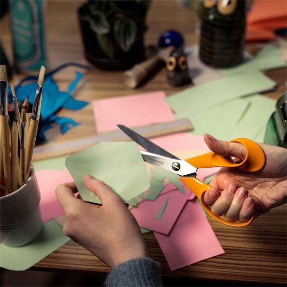 FISKARS 1001539 nůžky univerzální 21cm