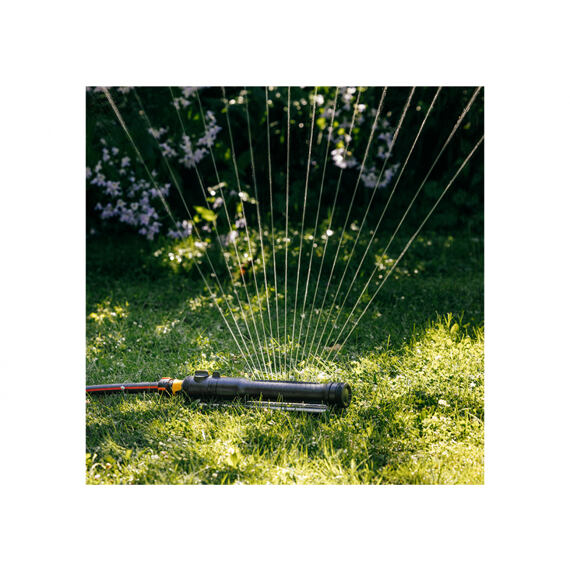 FISKARS zavlažovač COMFORT M oscilující, pokrytí cca 17*19m, 1070834