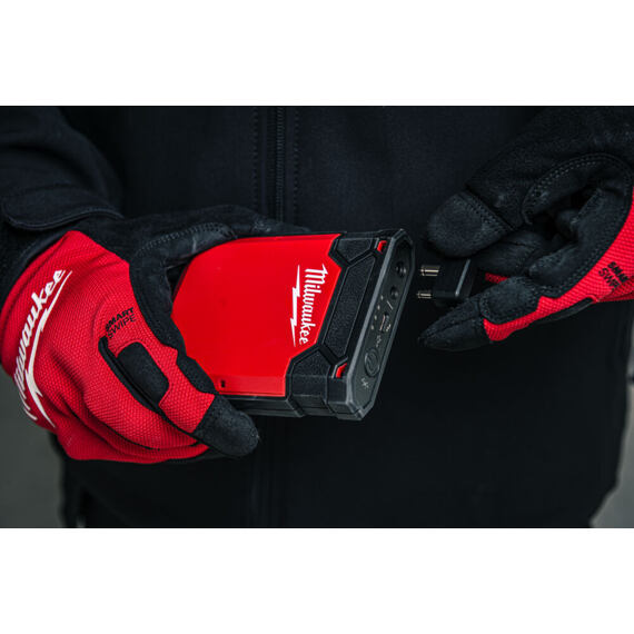 MILWAUKEE IRPSU3-0 plochý akumulátor/powerbanka, 12V, 36Wh, USB-C 4932492907