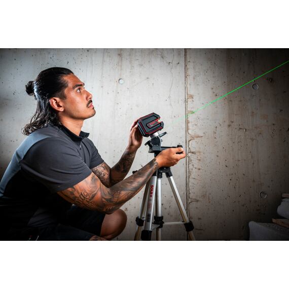SOLA X2 GREEN křížový laser ZELENÝ REAL GREEN, samonivelace, dosah 30m, s přijímačem 80m
