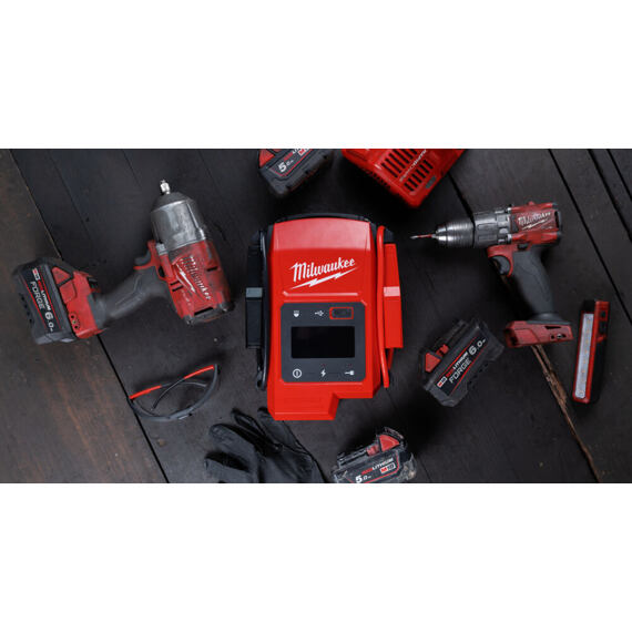 MILWAUKEE M18 JS2000-0 aku startovací zdroj 18V, až 2000A špičkový proud, bez baterie