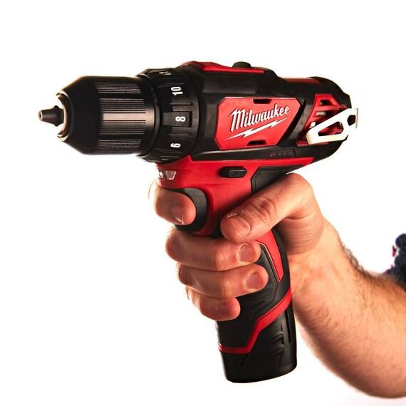 MILWAUKEE M12 BDD-202C aku skrutkovač 12V/2*2Ah