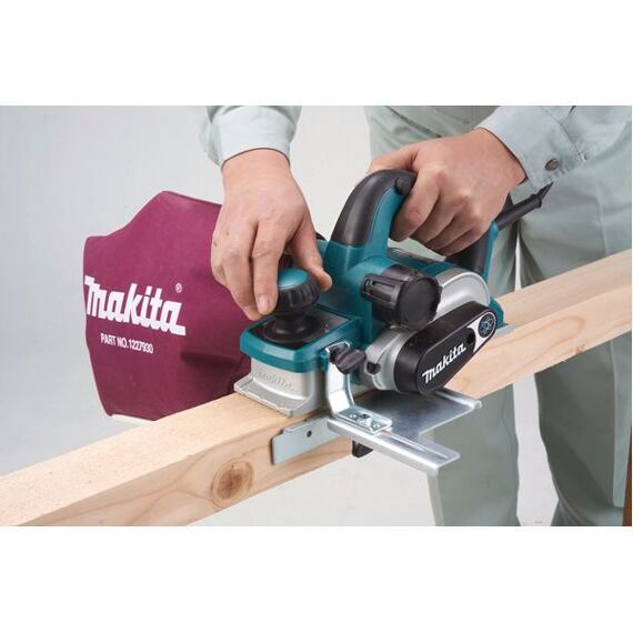 MAKITA KP0810C hoblík 82mm 1050W