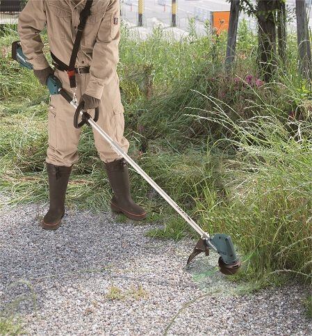 MAKITA DUR192LZ aku vyžínač 18V, LXT, bezuhlíkový motor, strunová hlava, bez batérie