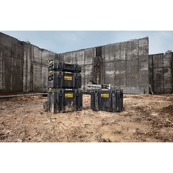 DeWalt DWST83293-1 kufrík box DS166, objem 39l, 554*336*165mm, ToughSystem, IP65