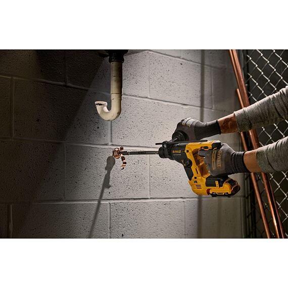 DeWalt DCK2104P2T aku súprava DCH072 + DCF801, 12V/2*5Ah, kufrík TSTAK