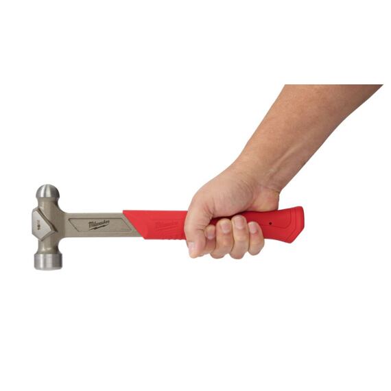 MILWAUKEE 4932492346 dielenské zaoblené kladivo 450g, silná oceľová hlava, násada SHOCKSHIELD