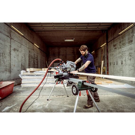 METABO KGS 305 M pokosová píla 2000W, max prerez 305*110mm 613305000
