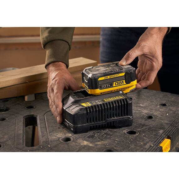 STANLEY SFMCB14 aku nabíjačka 18V/4A FATMAX