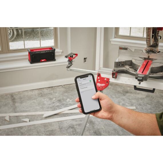 MILWAUKEE M18 RADDAB+G2-0 aku stavebné rádio DAB+, BLUETOOTH do 30m, 2*bas reproduktor, bez batérie