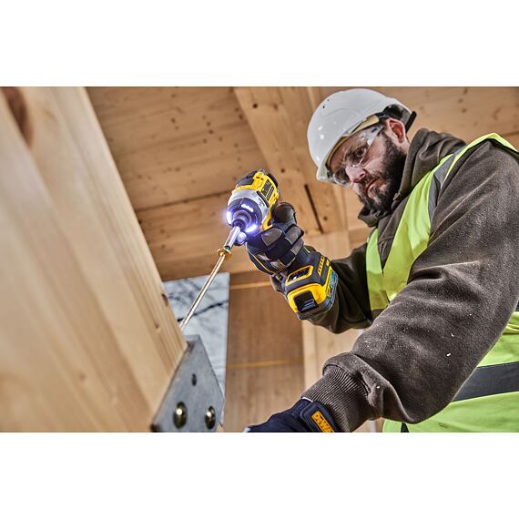 DeWalt DCF860NT aku rázový uťahovák 18V, 1/4", 282Nm bez batérie, kufrík