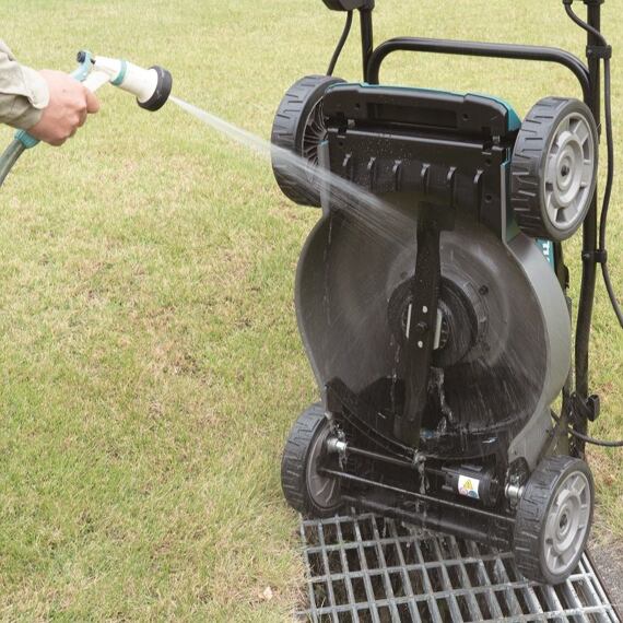 MAKITA LM001GZ aku rotační sekačka s pojezdem 40V XGT, 480mm, koš 62l, bez baterie