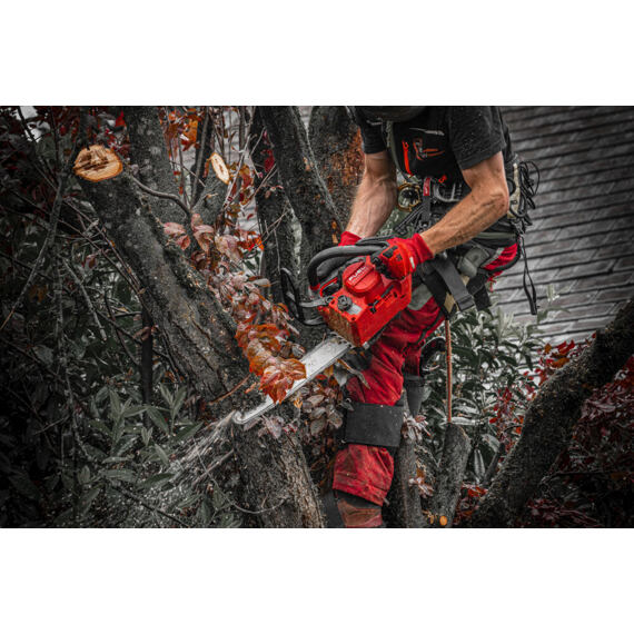 MILWAUKEE M18 FTHCHS35-802 aku řetězová pila s horní rukojetí, 18V/2*8Ah, lišta 35cm