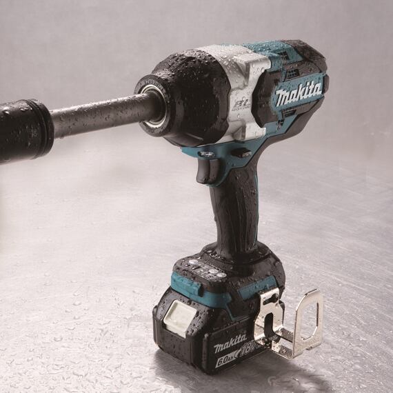 MAKITA DTW1005Z aku rázový utahovák 3/4" Li-ion LXT 18V, 1360Nm, hřídel 138mm, bez baterie