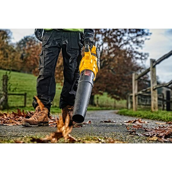 DeWALT DCMBA572N aku fukar 200km/h, 54V XR FlexVolt, bez baterie