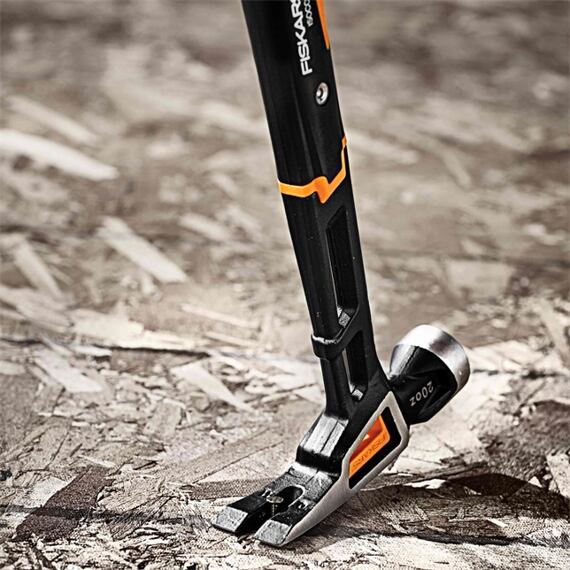 FISKARS kladivo ISOCORE L univerzální 34cm 0,567kg 1020214