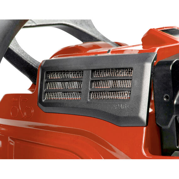 MAKITA UC030GZ03 aku řetězová pila 40V XGT, 50cm lišta, 2,8kW, řetěz 325", bez baterie