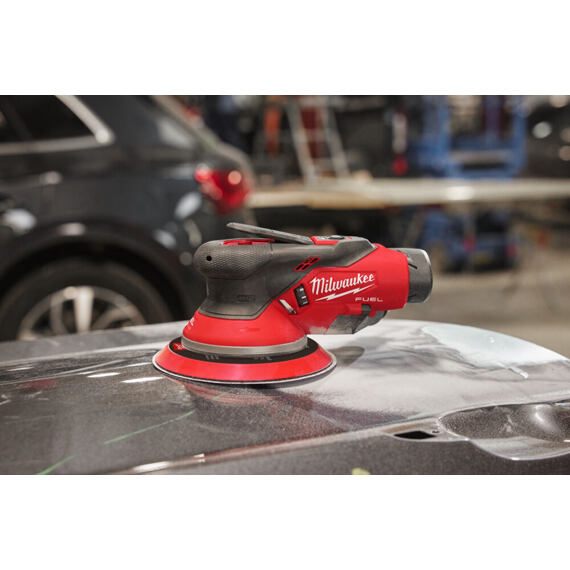 MILWAUKEE M12 FROS2.5-0 aku excentrická vibrační bruska 12V, 150 mm, elektronická, bez baterie
