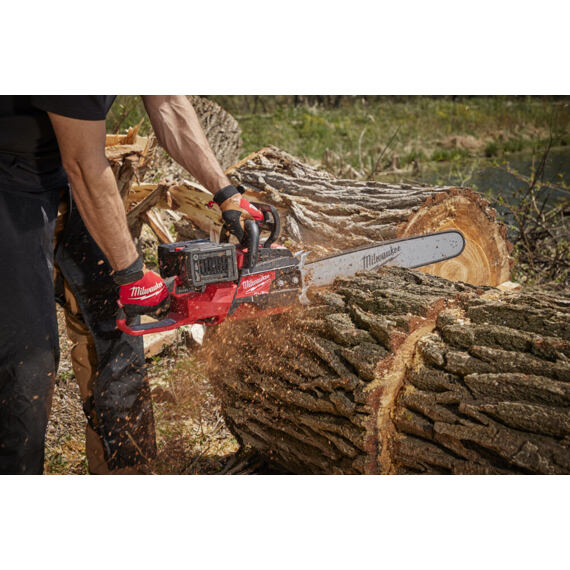 MILWAUKEE M18 F2CHS50-0 aku řetězová pila 2*18V, lišta 50cm, výkon cca 5,8HP, bez baterie