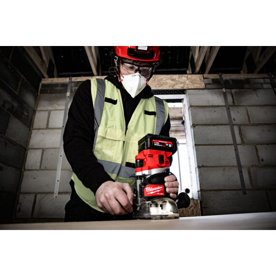 MILWAUKEE M18 FR12-0X aku vrchní frézka 12mm 18V, bez baterie, kufr