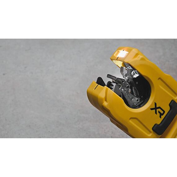 DeWalt DCE154N aku řezačka na Cu trubky 12-28mm, 18V, bez baterie
