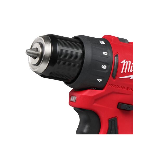 MILWAUKEE M12 BLDDRC-202C aku vrtačka 12V/2*2Ah, 40Nm, 0-550/1700 ot./min., kufr