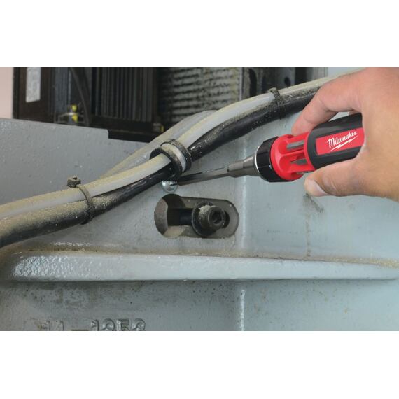 MILWAUKEE 48222311 ráčnový multišroubovák 10v1 PZ/PH/PL/TORX, odizolovač drátů