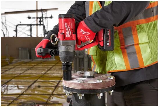 MILWAUKEE M18 ONEFHIWF1-802X rázový uťahovák 1", 18V/2*8Ah, 2400Nm 