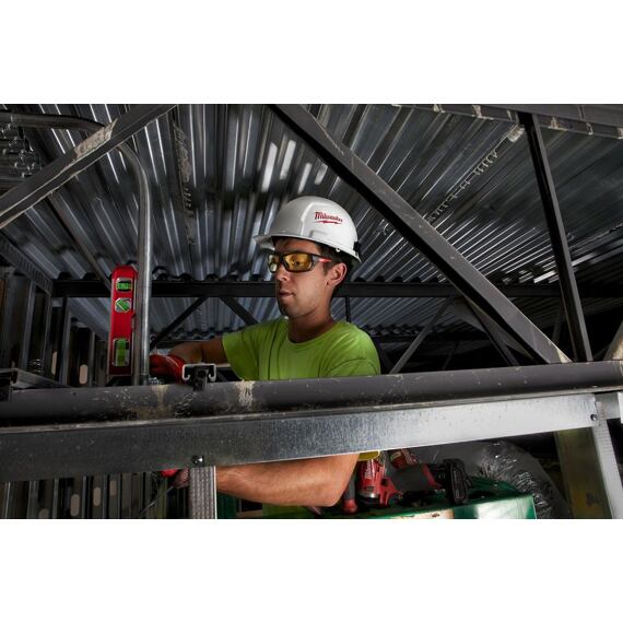 MILWAUKEE 4932478928 ochranné bezpečnostné okuliare, nezahmlievacie, žlté, EN166, EN168, EN172