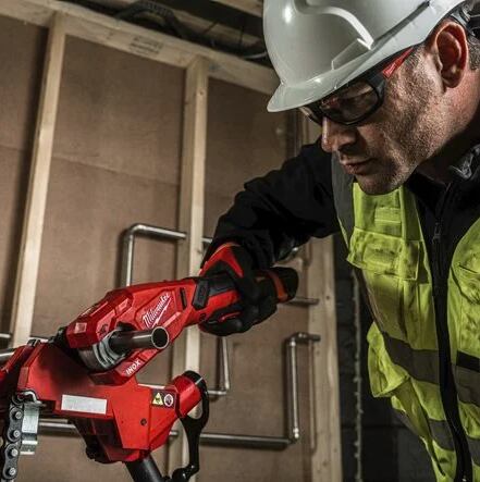MILWAUKEE M12 PCSS-0 aku rezačka nerezových rúrok 12V, pre priemer 12 - 28mm, bez batérie