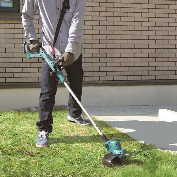 MAKITA DUR193Z aku vyžínač 18V LXT, teleskop 1248-1436mm, záběr 26cm, bez baterie