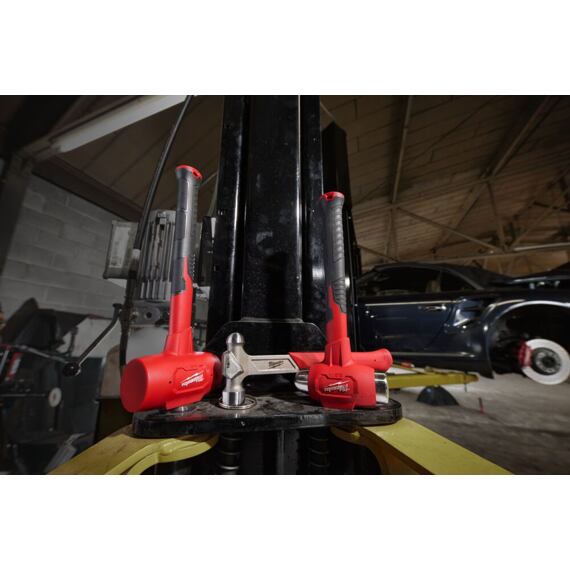 MILWAUKEE 4932492350 palice bez spätného rázu 790g, rukoväť vystužená oceľou, plnené oceľ. brokmi