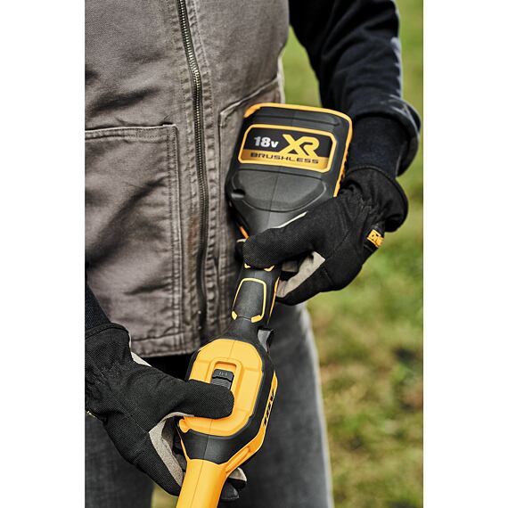 DeWalt DCMST561P1 aku strunová bezuhlíková sekačka 18V/1*5Ah XR, 36cm, dělená rukojeť