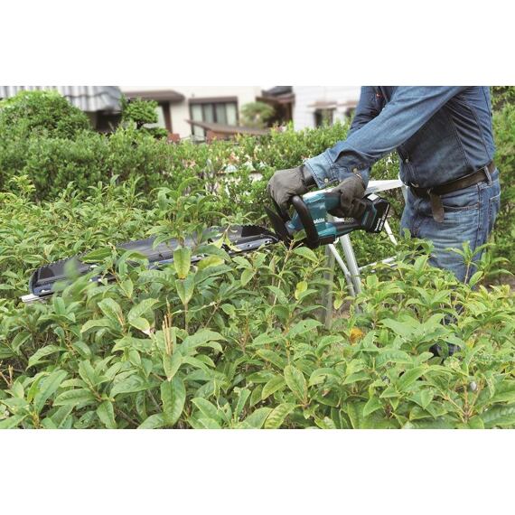 MAKITA DUH606Z aku plotostrih 18V bezuhlíkový, 600mm, AVS systém, strih 20mm, bez baterie