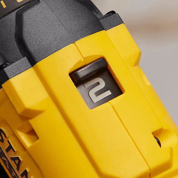 STANLEY SFMCD700C2S aku bezuhlíková vrtačka 18V/2*1,5Ah, 50Nm, 0-350/1500 ot./min, taška