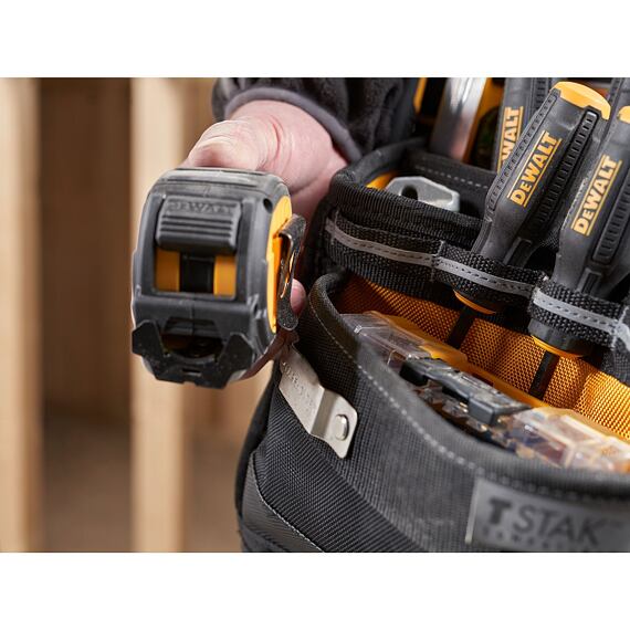 DeWalt DWST83541-1 taška na popruhu s organizérom TSTAK