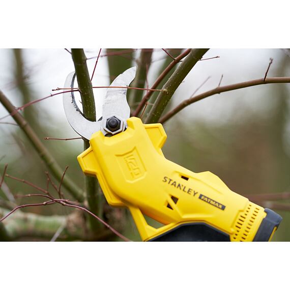 STANLEY SFMCPP32B aku nůžky na větve 18V, V20 FATMAX, střih 32mm, bez baterie