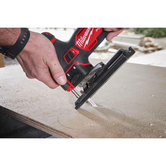 MILWAUKEE M12 FJS-0 aku přímočará pila 12V, FIXTEC, bez baterie