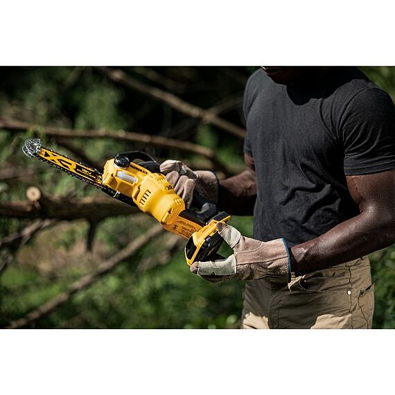 DeWalt DCMPS520P1 aku prořezávácí pila 18V/1*5Ah, lišta 20cm