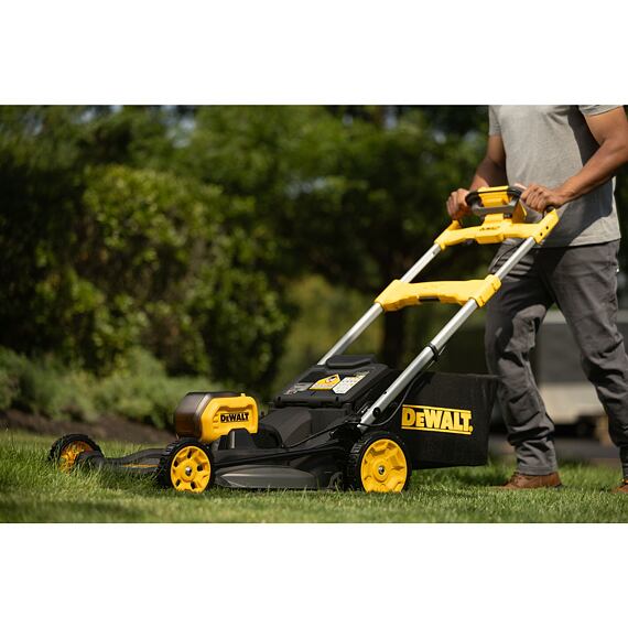 DeWalt DCMWSP550N aku sekačka s pojezdem 54V XR FLEXVOLT, záběr 53cm, 25-102mm, bez baterie