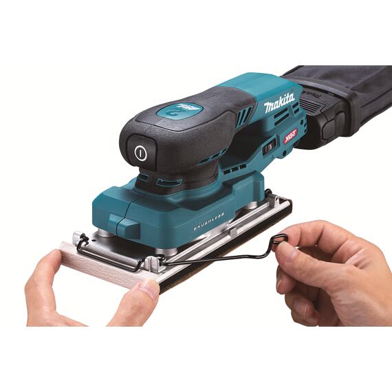 MAKITA BO007CGZ aku vibrační bruska XGT 40V, 93*185mm, propojení s aku kabelem