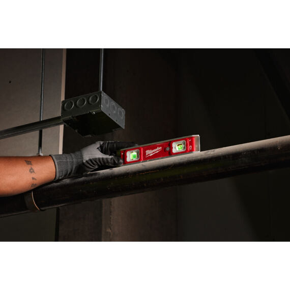 MILWAUKEE 4932498742 vodováha TORPEDO LED podsvícení v HI-VIS provedení, zesílené magnety