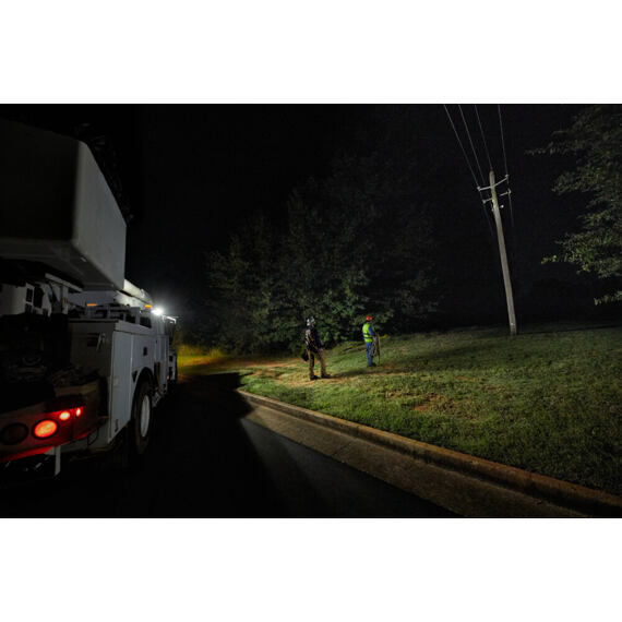 MILWAUKEE M18 URSL-0 aku lampa 18V, 4250lm, dosah až 1200m, dálkové ovládání, bez baterie