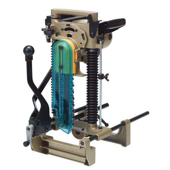 MAKITA 7104L reťazová dlabačka, 1140W, hĺbka max. 155mm